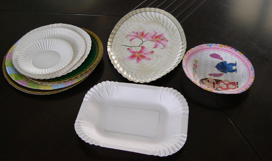 paper plates, paper trays