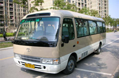 18座考斯特旅行車